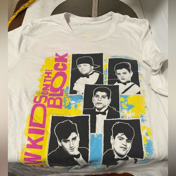 Vintage New Kids on the Block T-Shirt Retro 90’s Y2K - Picture 3 of 16